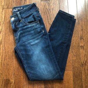 AE Dark wash jegging 00 short NWOT